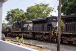 NS 1010 is second out on a canned northbound freight 